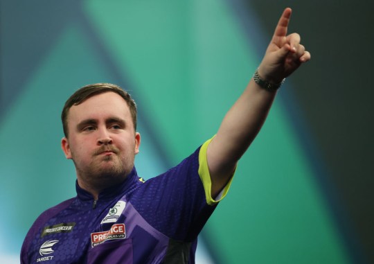 2023/24 Paddy Power World Darts Champio<em></em>nship - Day Sixteen
